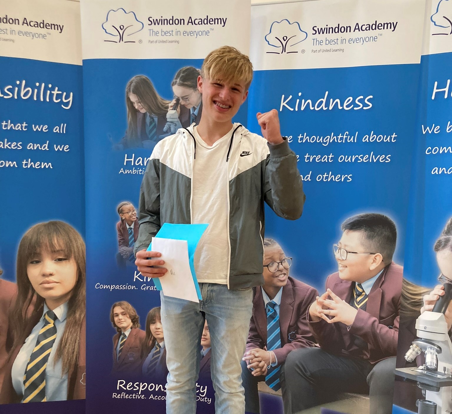 Swindon Academy celebrates stellar GCSE results
