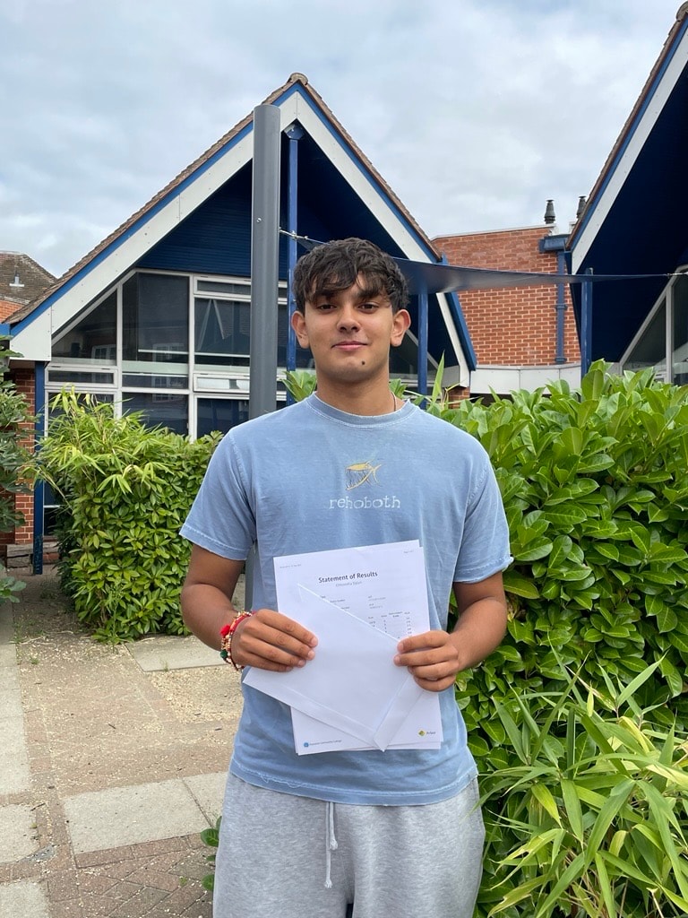 Excellent GCSE Results for Parkside Community College